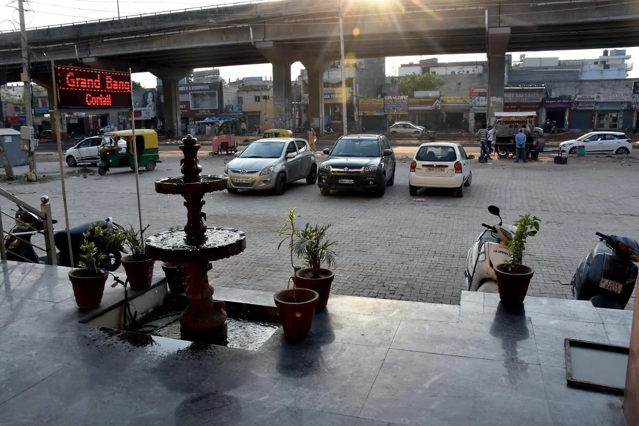 Hotel D Plaza Zirakpur