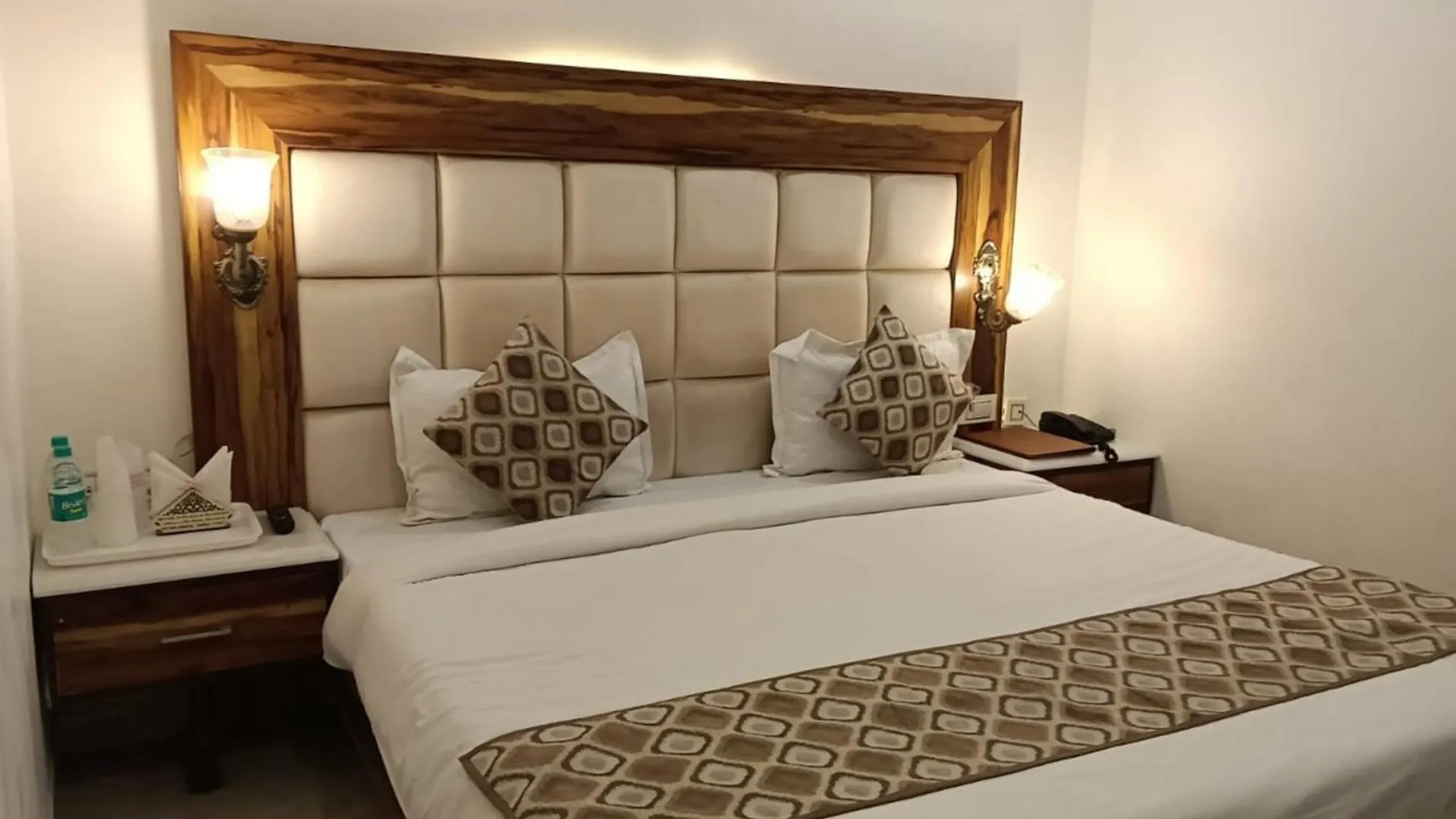 ***  Hotel D Plaza Zirakpur India