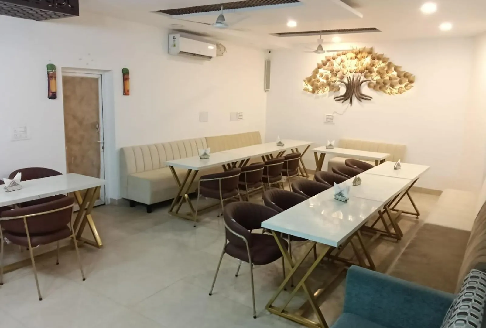 Hotel D Plaza Zirakpur 3*,  India