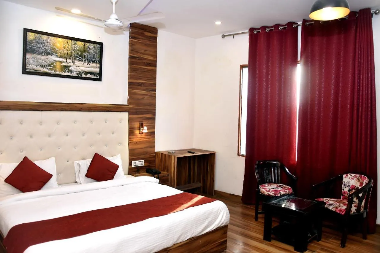Hotel D Plaza Zirakpur