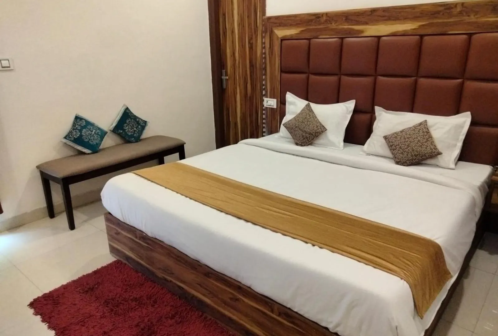 Hotel D Plaza Zirakpur