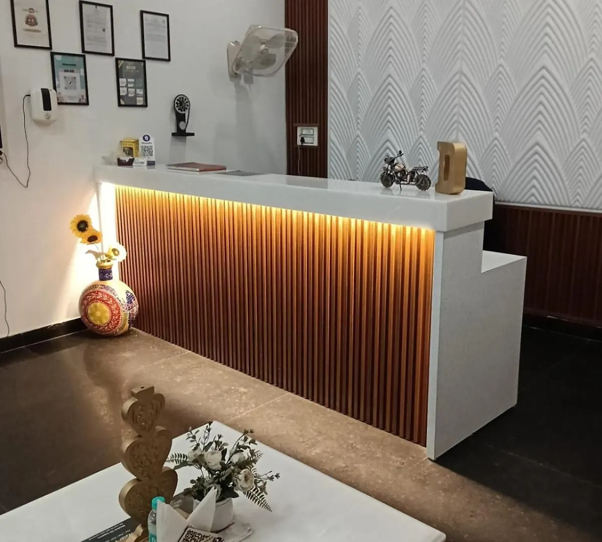 Hotel D Plaza Zirakpur 3*,  India